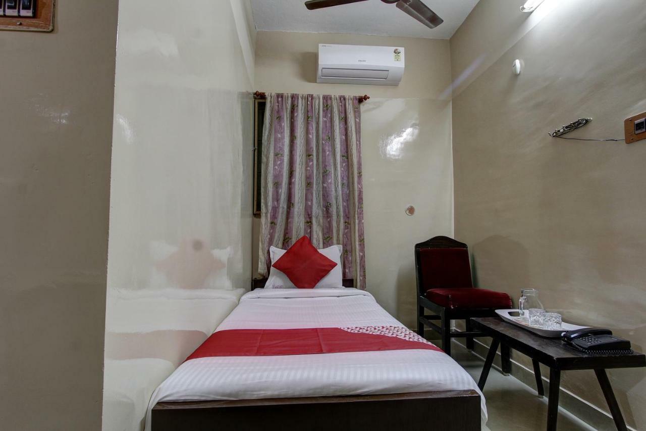 Oyo 44419 Syed Park Residency Hotel Tirunelveli Szoba fotó